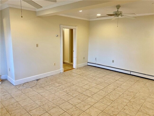 Building Photo - 16 Clearview Ave