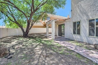 Building Photo - 7705 Wolf Creek Rd