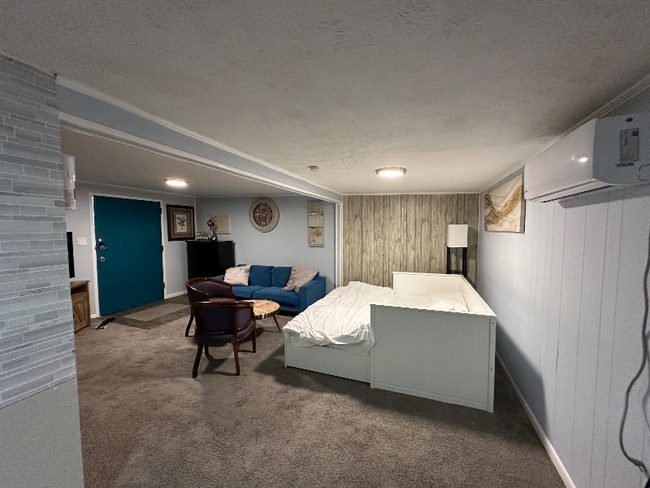 Foto del edificio - 1504 N Fielder Rd