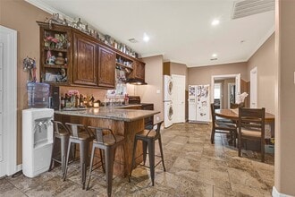 Building Photo - 2302 Hoskins Dr