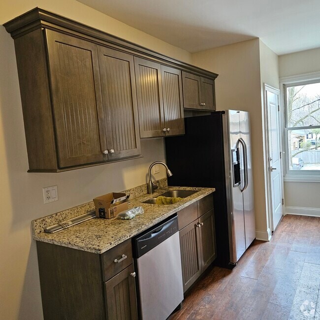 West End Apartments for Rent with Hardwood Floors La Grange, IL 1