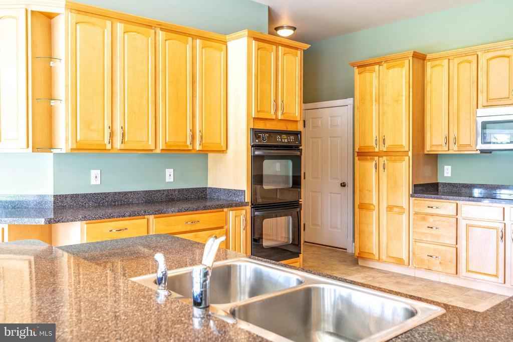 Primary Photo - 18163 White Tail Way