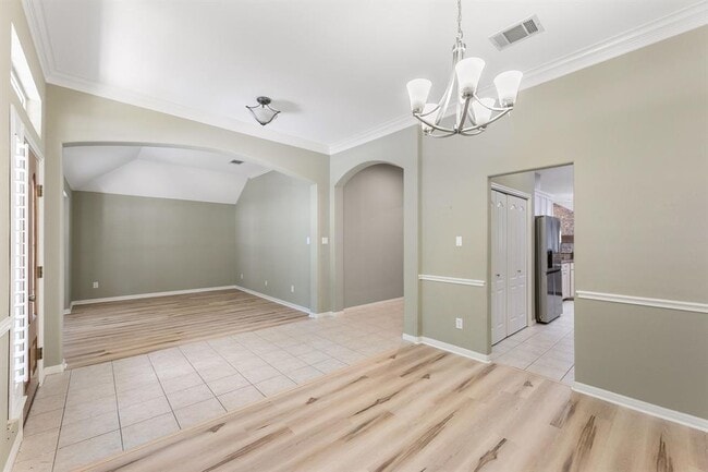 Building Photo - 11701 Sterling Panorama Terrace