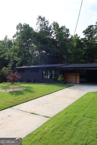 Foto del edificio - 39 Willow Dr