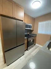 Building Photo - 3711 Normandie Ave