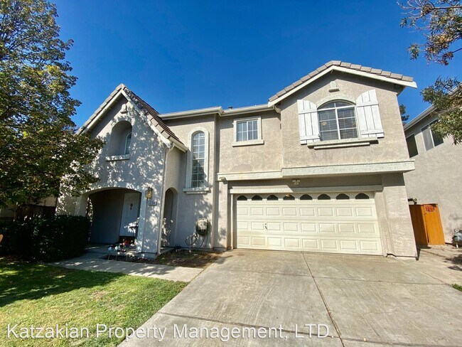 Foto del edificio - 4 br, 3 bath House - 5550 Vintage Circle