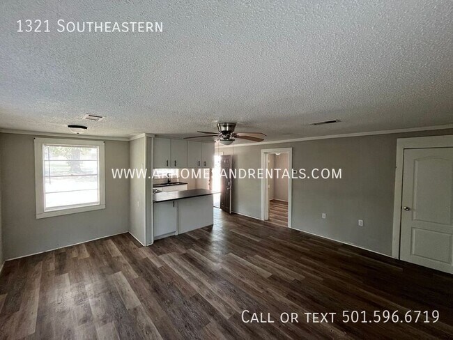Foto del edificio - 1321 Southeastern-