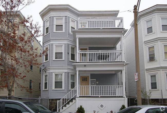 Building Photo - 36 Sudan St