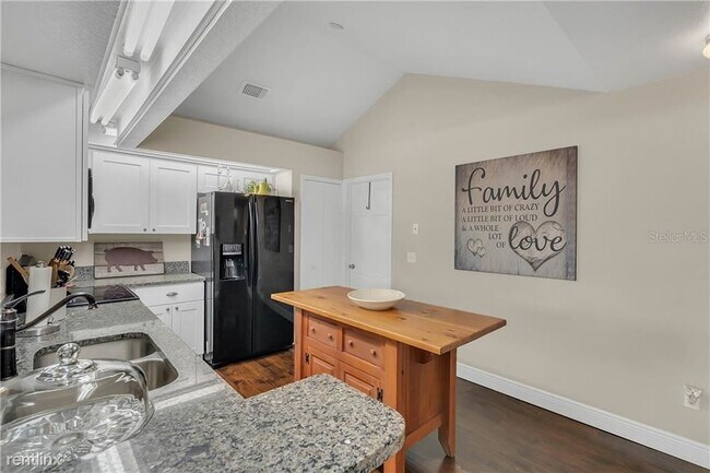 Building Photo - 2 br, 2 bath House - 3850 Holston Way