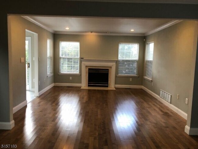 Foto del edificio - 263 Thistle Ln