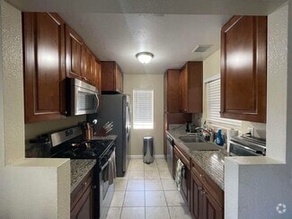 Building Photo - 10740 Aderman Ave