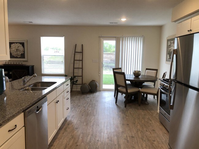 Foto del edificio - 19535 Mulberry Ln