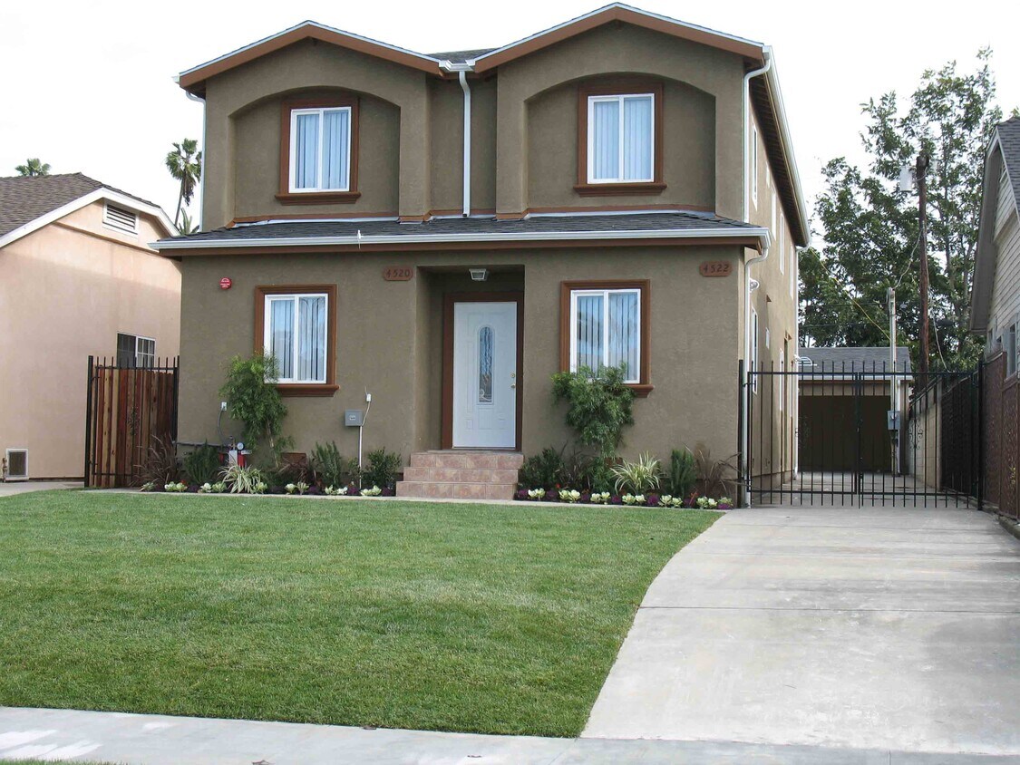 Primary Photo - 4520 5th Ave