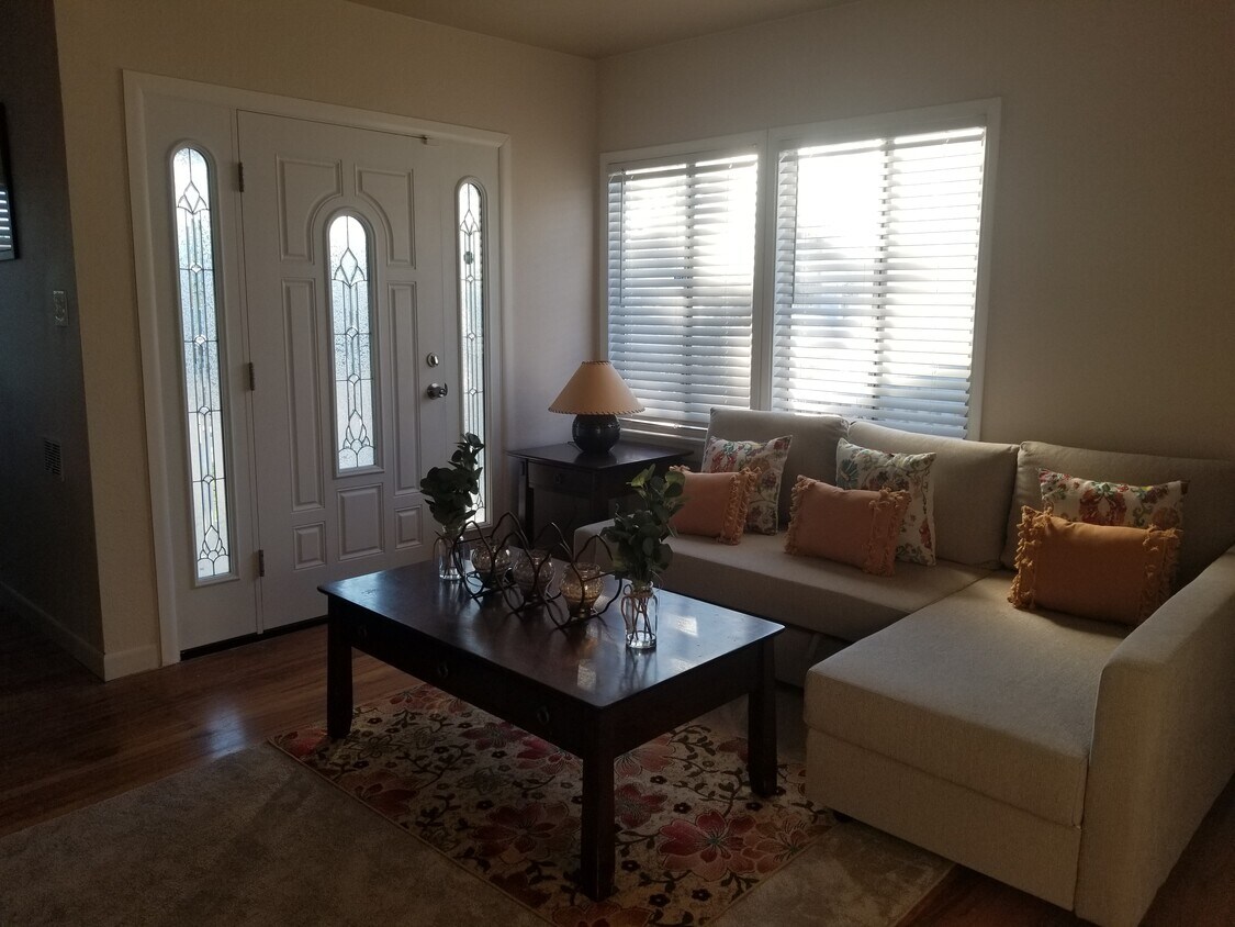 4089 W 141st St, Hawthorne, CA 90250 House for Rent in Hawthorne, CA