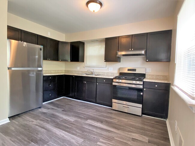 Kitchen - All New Appliances - 2146 Washtenaw Ave