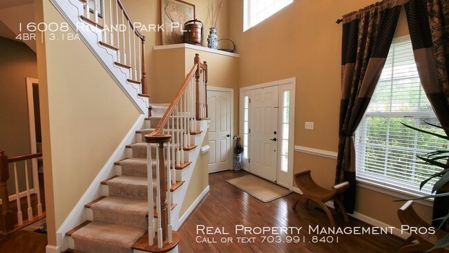 Foto del edificio - 16008 Roland Park Pl