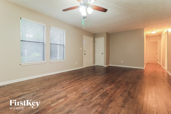 Building Photo - 80 Hickory Trail
