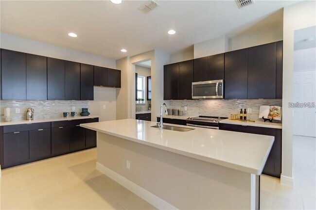 Foto del edificio - 7241 Sunny Mdw