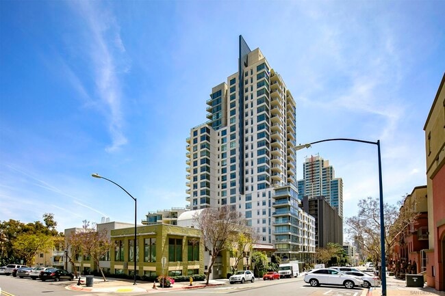 Building Photo - 1441 9th Ave