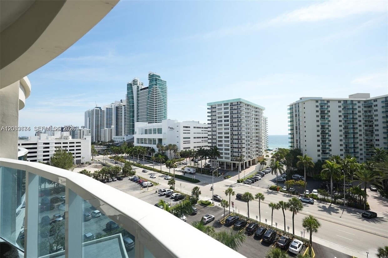 Building Photo - 3800 S Ocean Dr