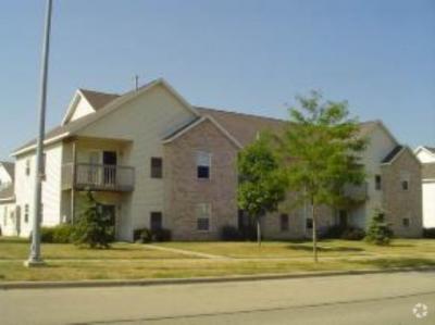 Building Photo - East Pass Apartments