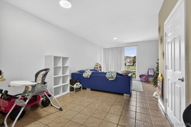 Building Photo - 4147 Napoli Lake Dr