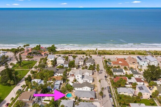 Building Photo - 108 11th Ave