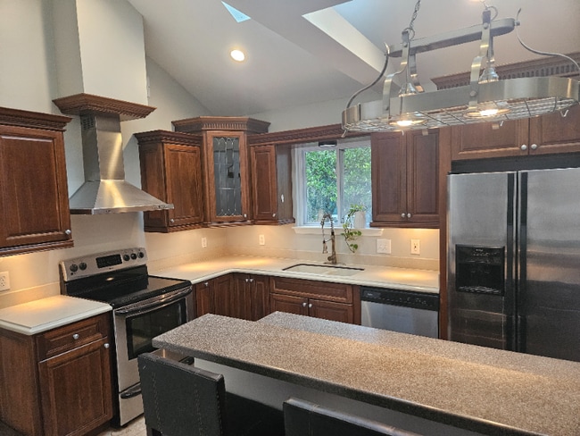 Building Photo - 114 N Marsh Rd