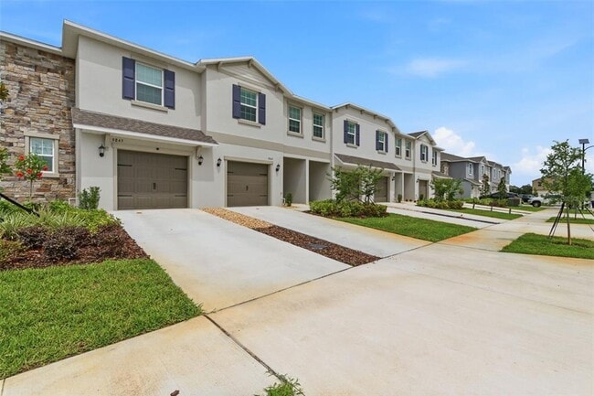 Building Photo - 9851 Feaster Dr