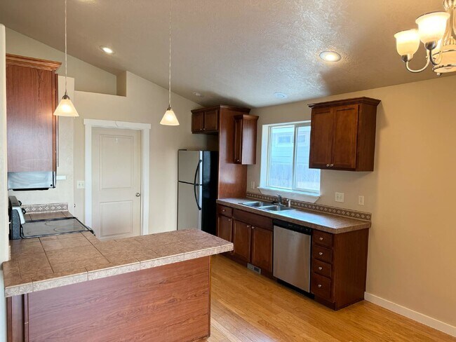 Building Photo - 18437 Angel Wing Ave