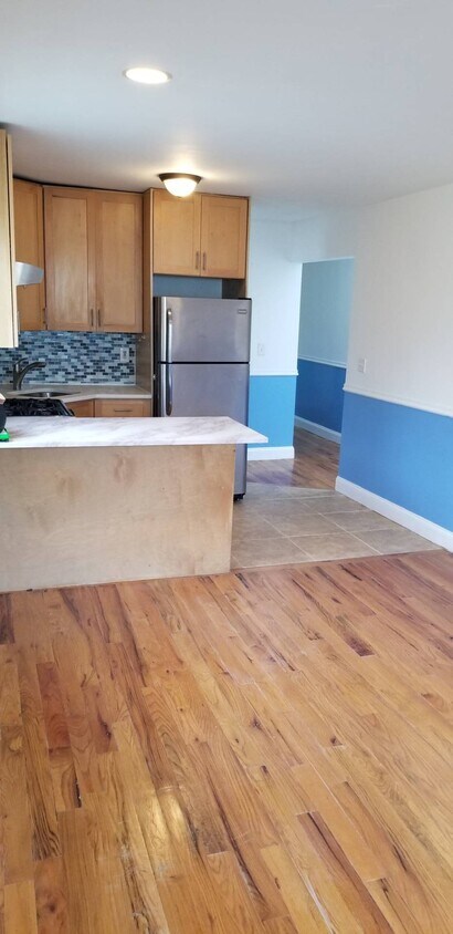 Foto principal - 116-14 Inwood St