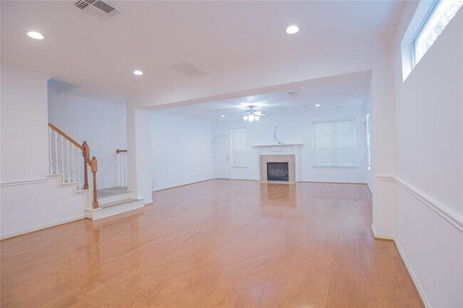 Foto del edificio - 5413 Kiam St