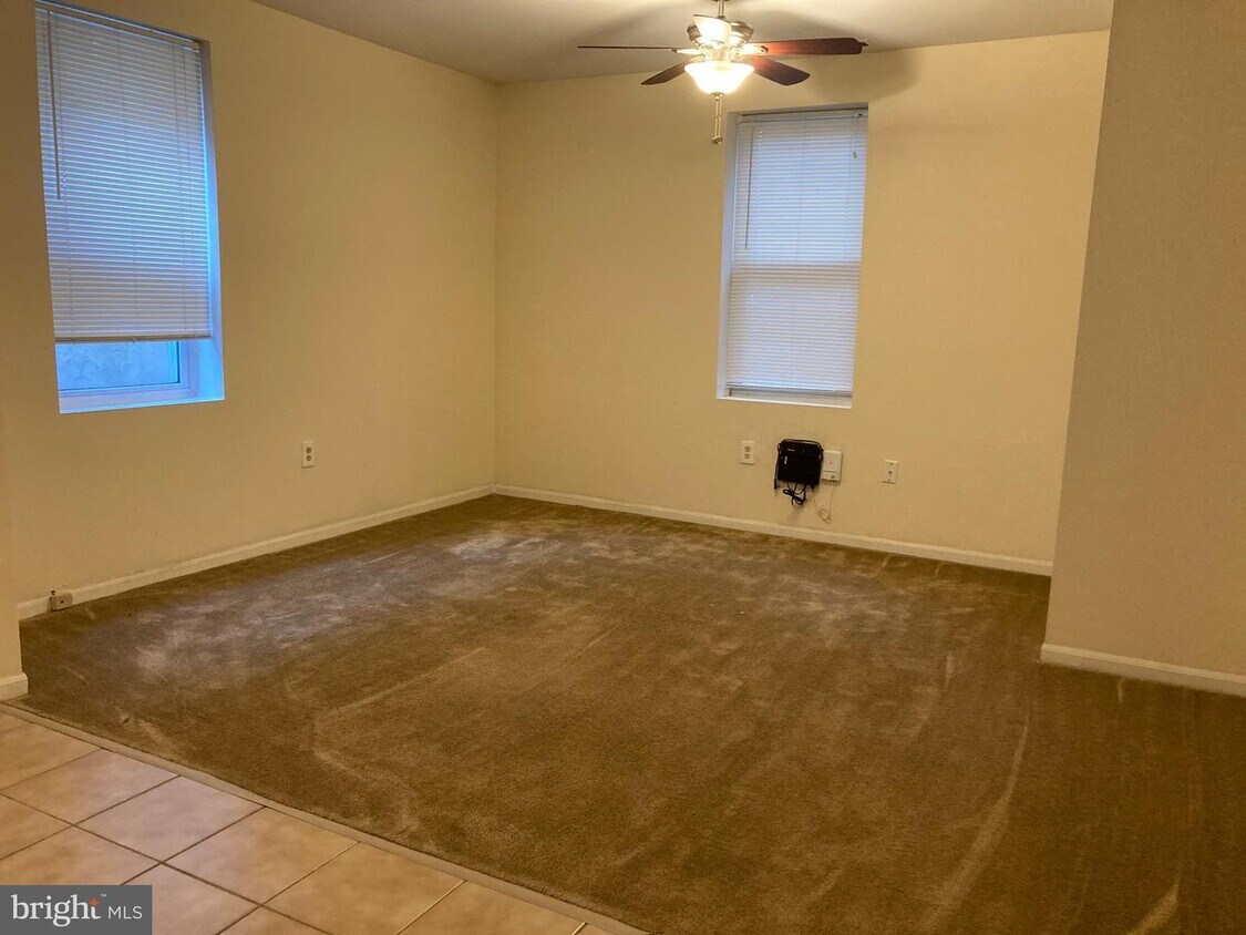 339 Bainbridge St Unit 3R, Philadelphia, PA 19147 Room for Rent in