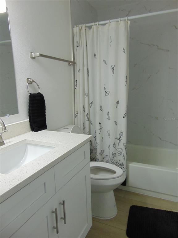 Foto del edificio - 9119 Tudor Dr