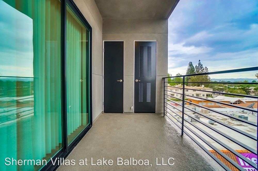 Building Photo - 16836 Sherman Way