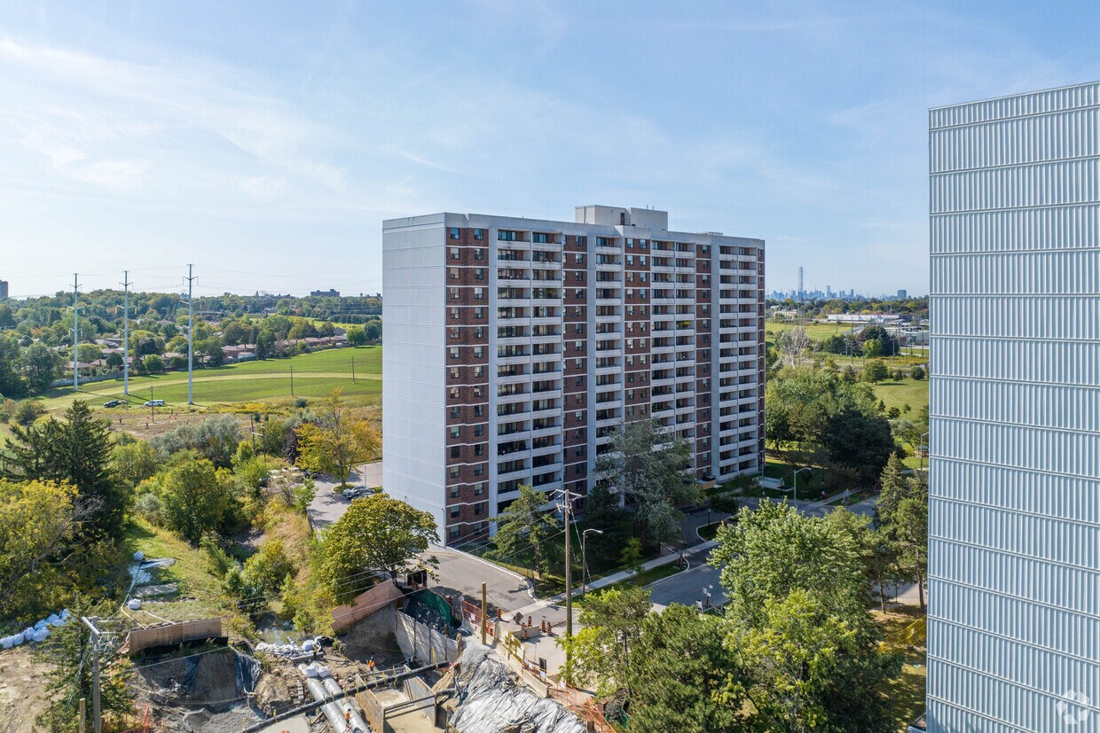 The Birches Apartments 101 Prudential Dr Toronto, ON