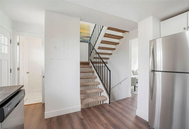 Foto del edificio - Fully Renovated Park Hill Townhome - 5 Bedrooms!