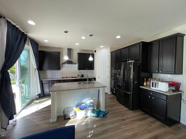 Foto del edificio - Beautiful 4 Bedroom Ranch Home For Rent