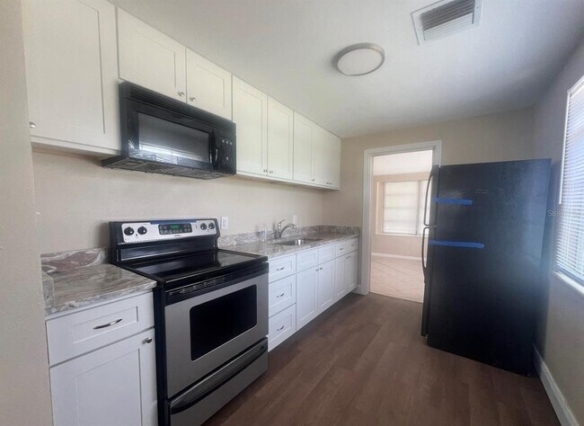 Foto del edificio - 15 Haselton St