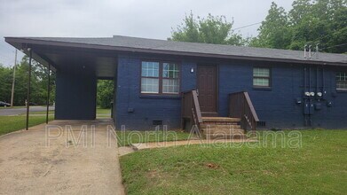 Building Photo - 4006 Foster Ave SW