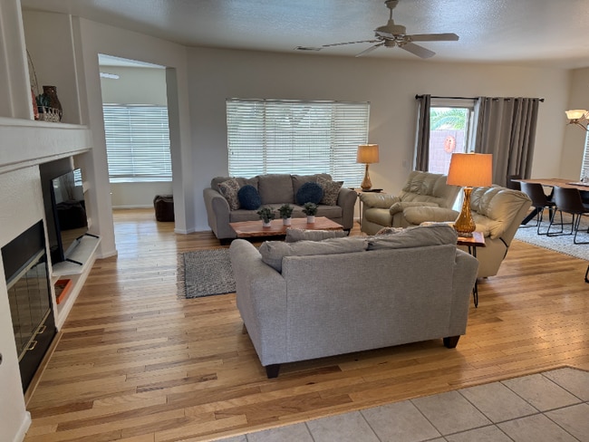 Photo - 18261 N Summerbreeze Way (Surprise, AZ) House
