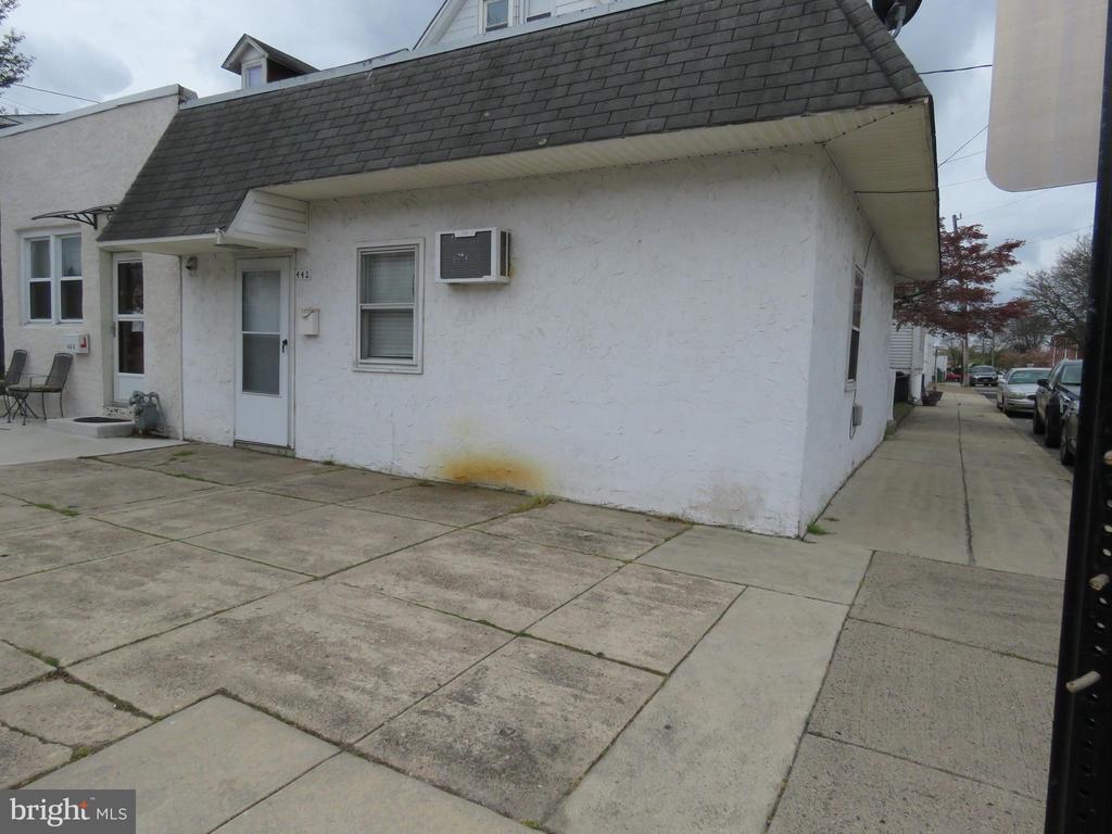 442 Jefferson Ave, Bristol, PA 19007 Townhome Rentals in Bristol PA