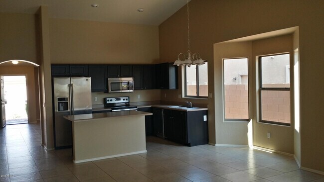 Building Photo - 14831 W Aster Dr