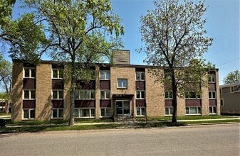 Building Photo - 1101 7th Ave W