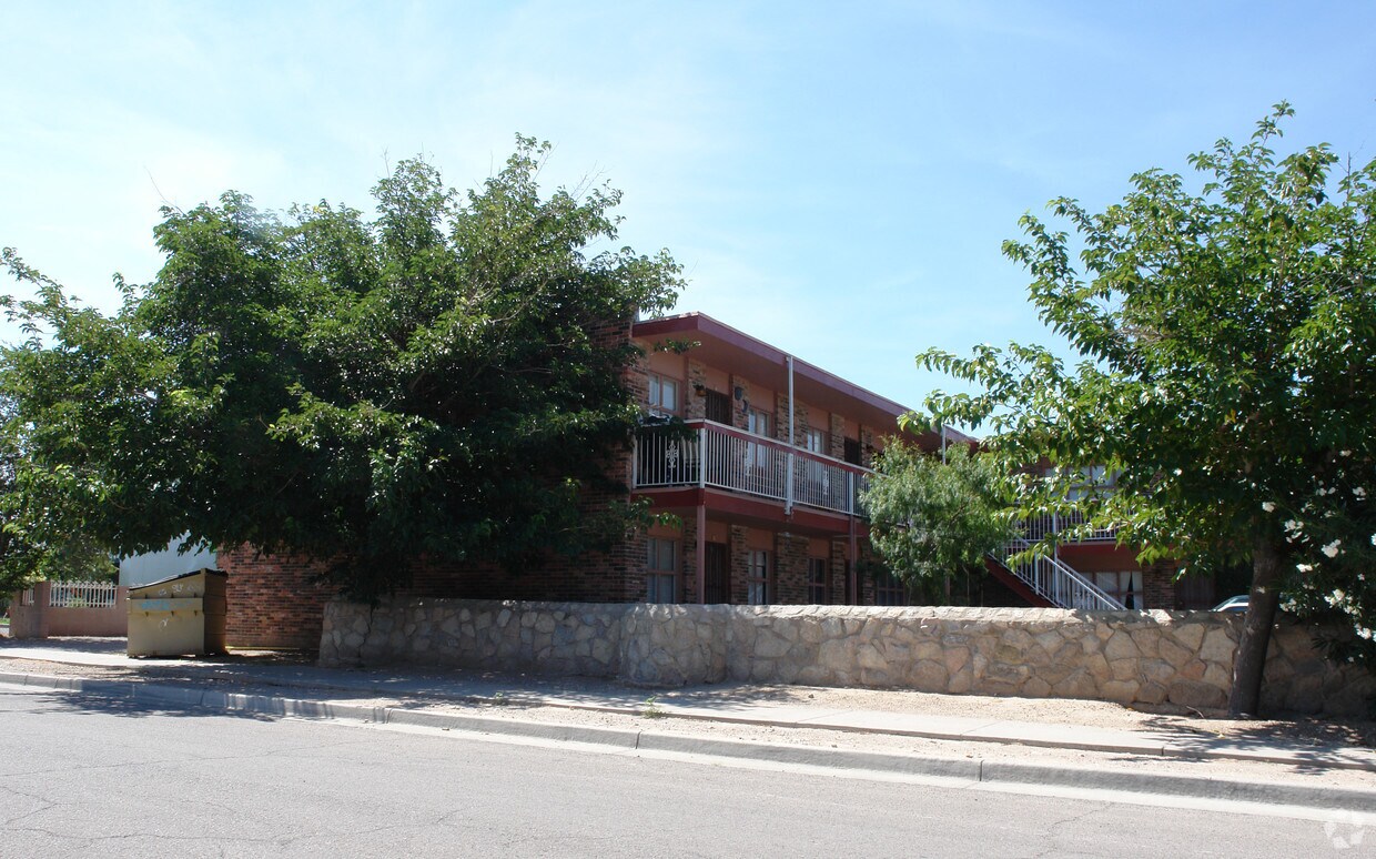Primary Photo - 5022 Conley Rd