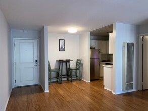 Horizons West Apartments photo'