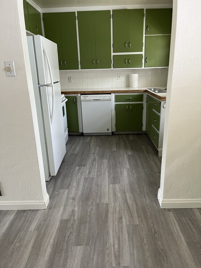 Foto del edificio - 1334 Mesa Ave