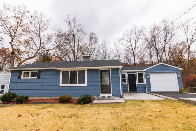 Foto del edificio - 149 Lakeside Blvd E