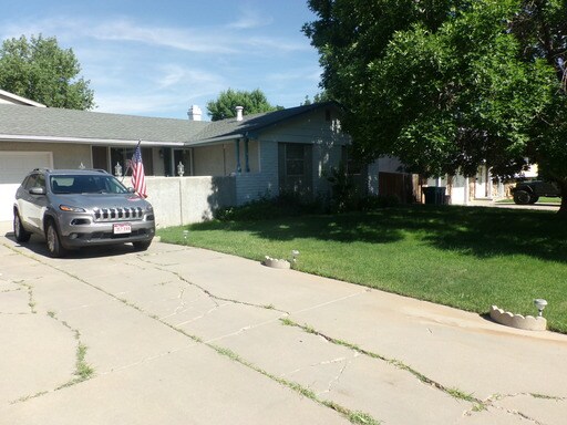 Building Photo - 4036 Ridge Dr