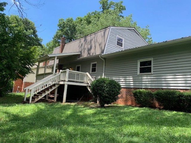 Building Photo - 307 Maplewood Dr